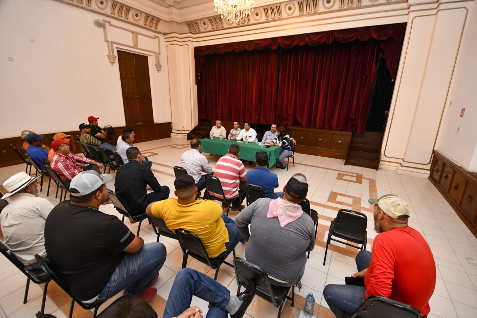 Transportistas materialistas piden al alcalde de Lerdo participar en las obras a ejecutarse. Noticias en tiempo real
