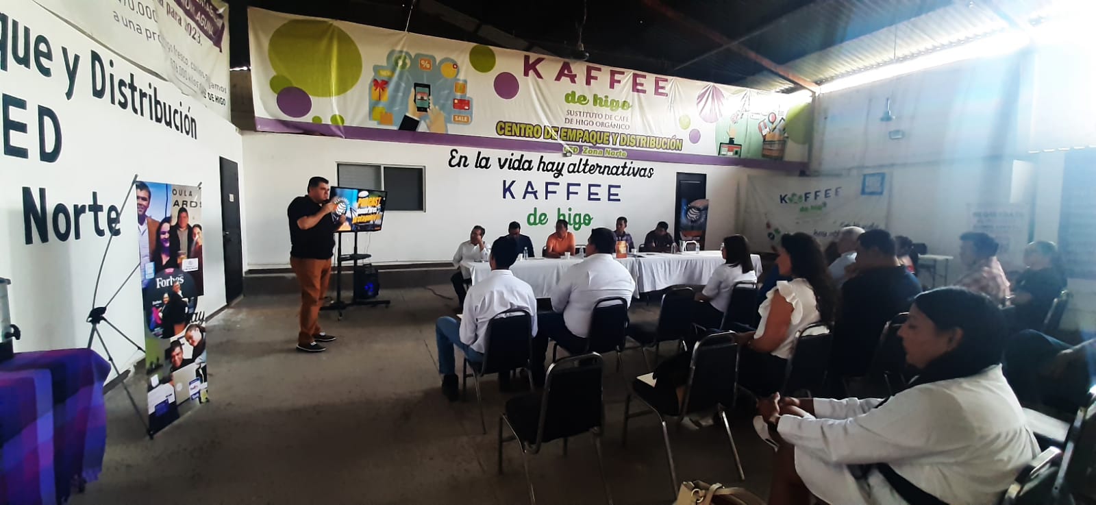 Emprendedor lerdense y participante en Shark Tank México lanza pódcast para asesorar a laguneros. Noticias en tiempo real
