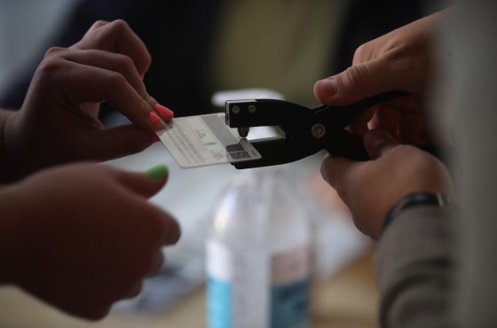 Invita INE a recoger Credencial para Votar para elecciones de Coahuila y Edomex. Noticias en tiempo real