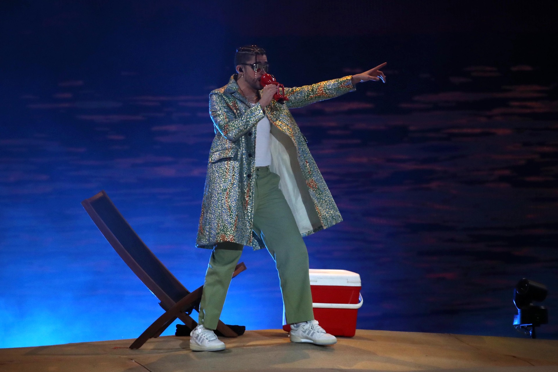 Sheinbaum no descarta concierto de Bad Bunny en el Zócalo. Noticias en tiempo real