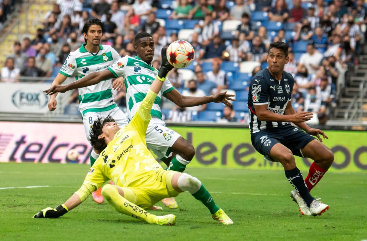 Santos Laguna, urgido de una victoria ante Rayados. Noticias en tiempo real