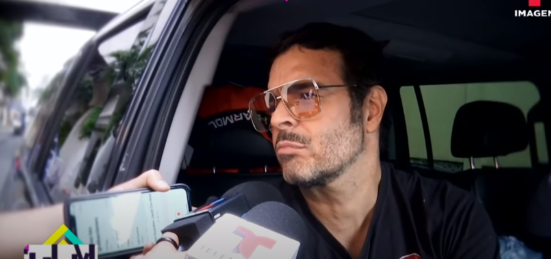\'Hay que aprenderlo\', Pablo Montero en contra del uso de teleprónter para cantar el Himno Nacional . Noticias en tiempo real