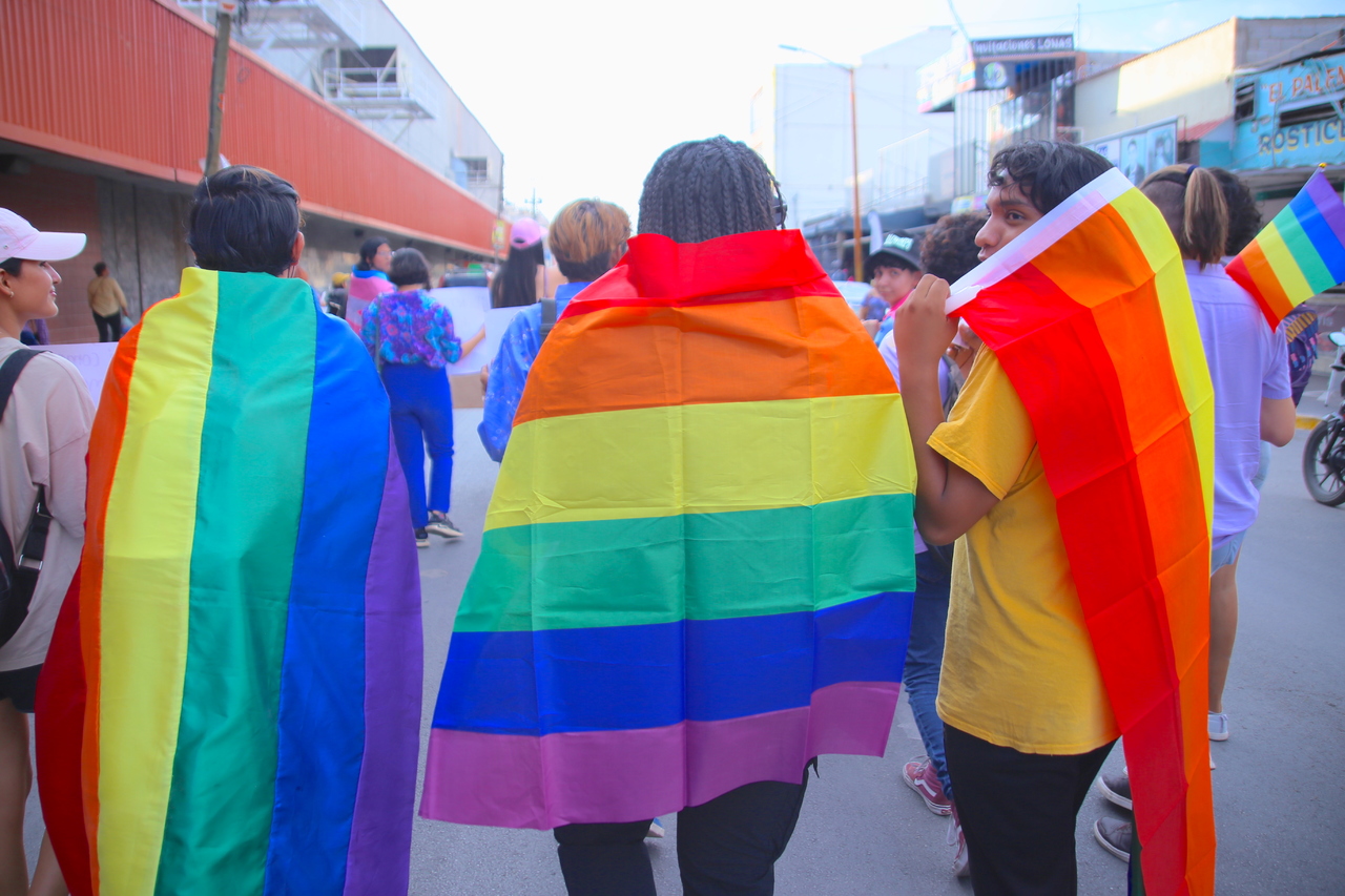 Convocan a crear bandera humana en Marcha Pride. Noticias en tiempo real