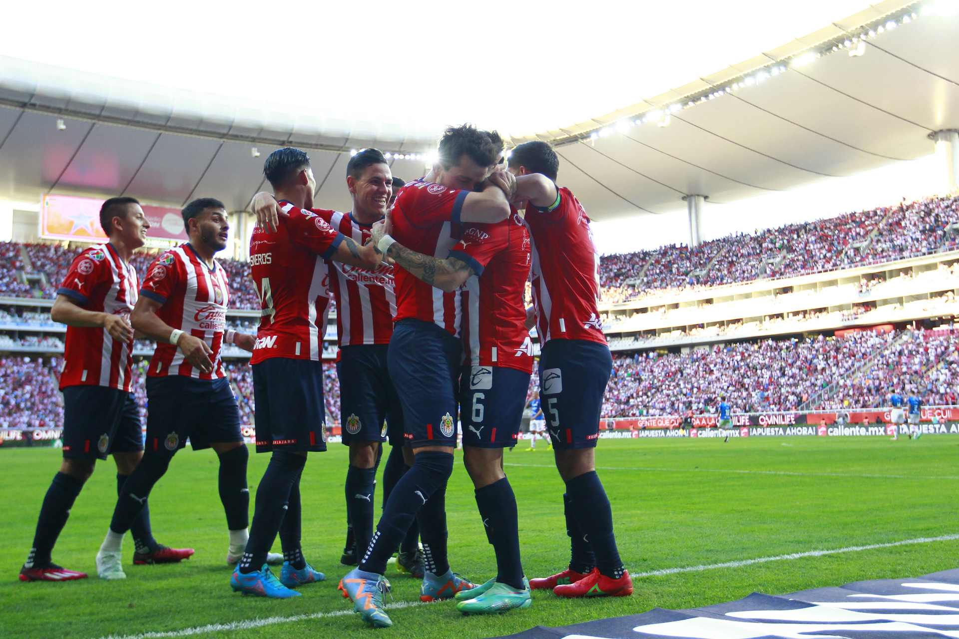 El jugador que estaría negociando su regreso a las Chivas del Guadalajara . Noticias en tiempo real