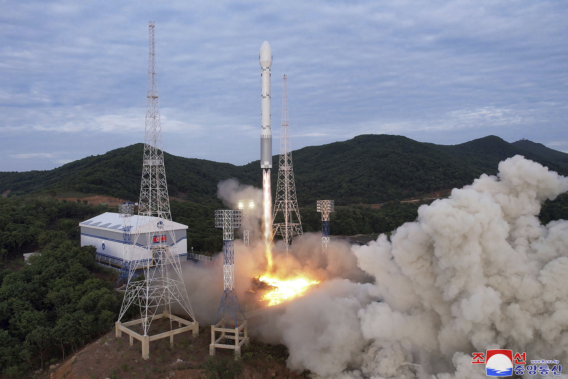 Corea del Norte nuevamente intentará enviar satélite espía al espacio. Noticias en tiempo real