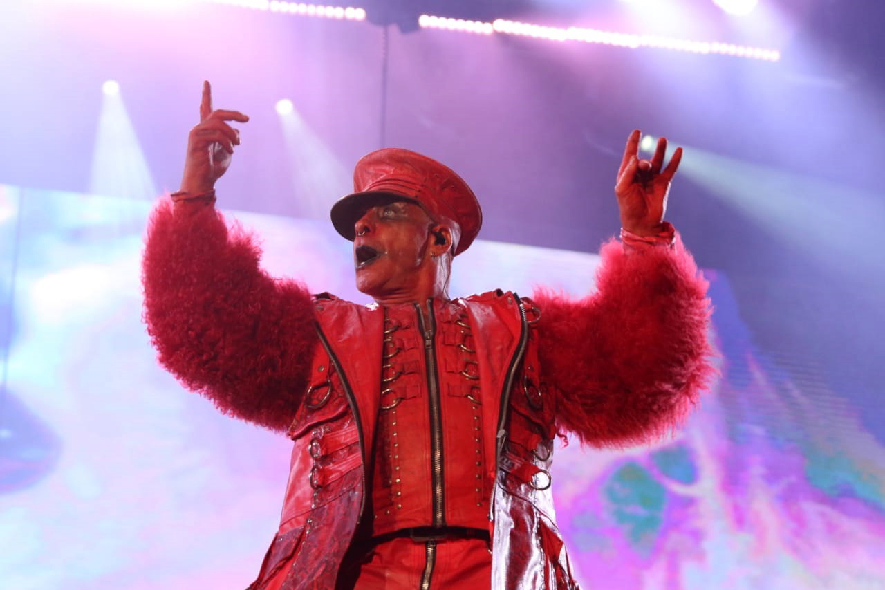 Fiscalía de Berlín investiga al vocalista de Rammstein tras presuntos abusos sexuales . Noticias en tiempo real