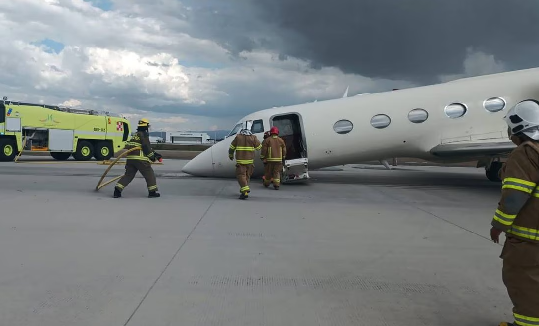 Aeronave de FGR aterriza de emergencia en el AIFA. Noticias en tiempo real