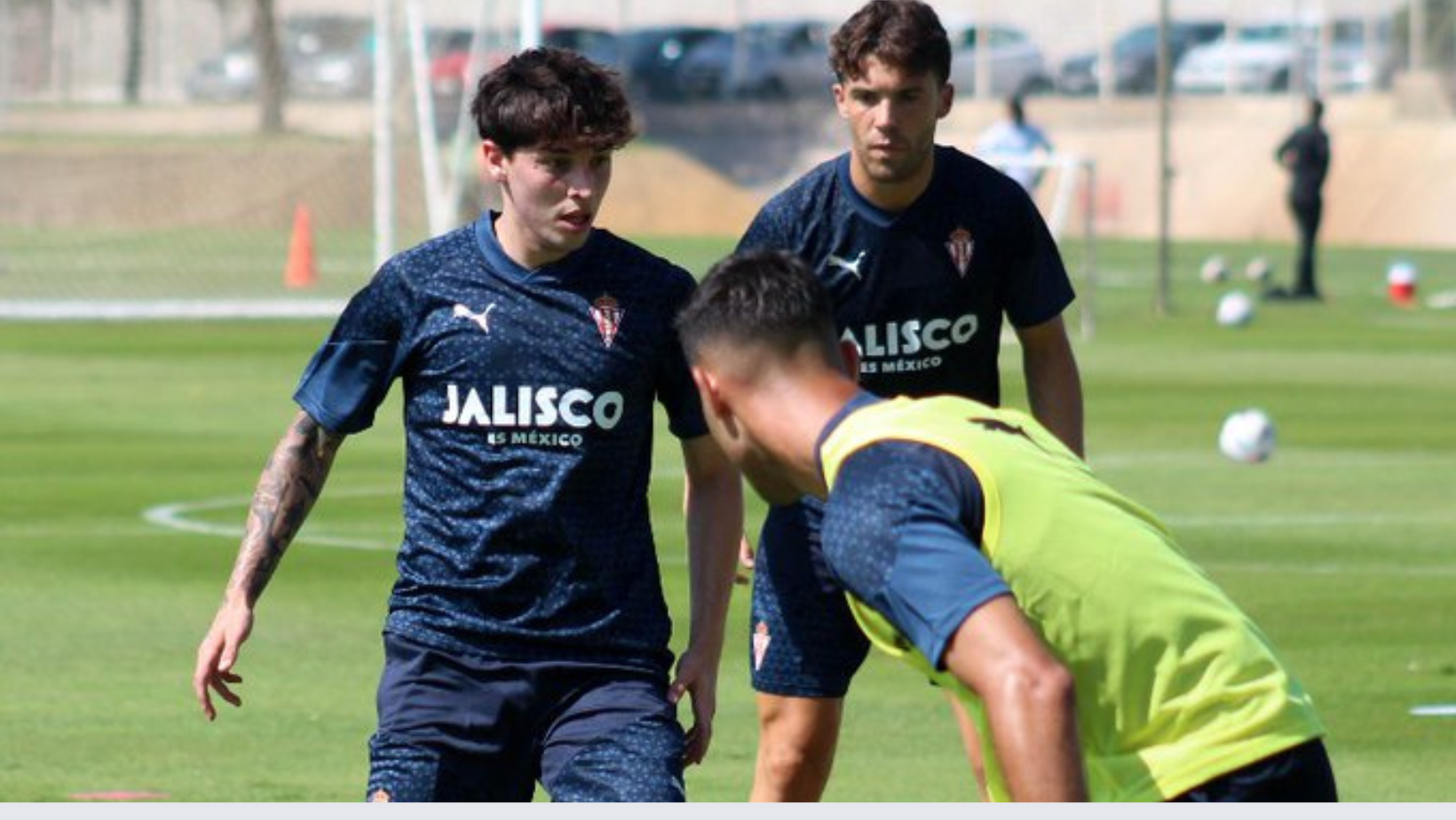 Sporting de Gijón entrena en el TSM, serán recibidos por el alcalde de Torreón. Noticias en tiempo real