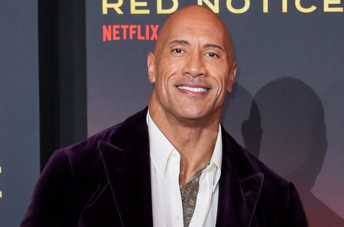 Dwayne Johnson hace donación histórica a la Fundación SAG-AFTRA; en apoyo a los afectados por la huelga . Noticias en tiempo real