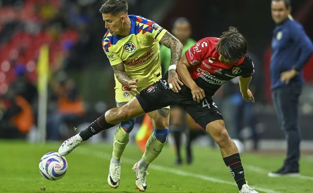 América y Atlas empatan en polémico partido en el Azteca . Noticias en tiempo real