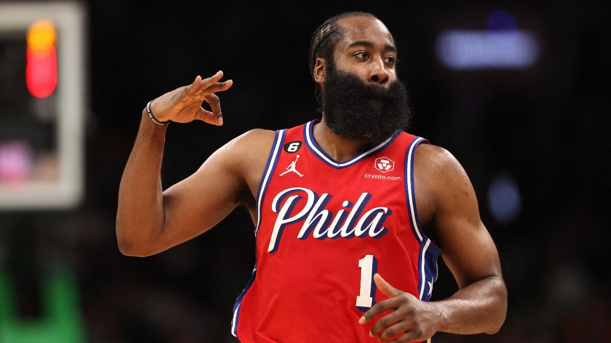 NBA multa con 100 mil dólares a James Harden por llamar mentiroso al presidente de Sixers. Noticias en tiempo real