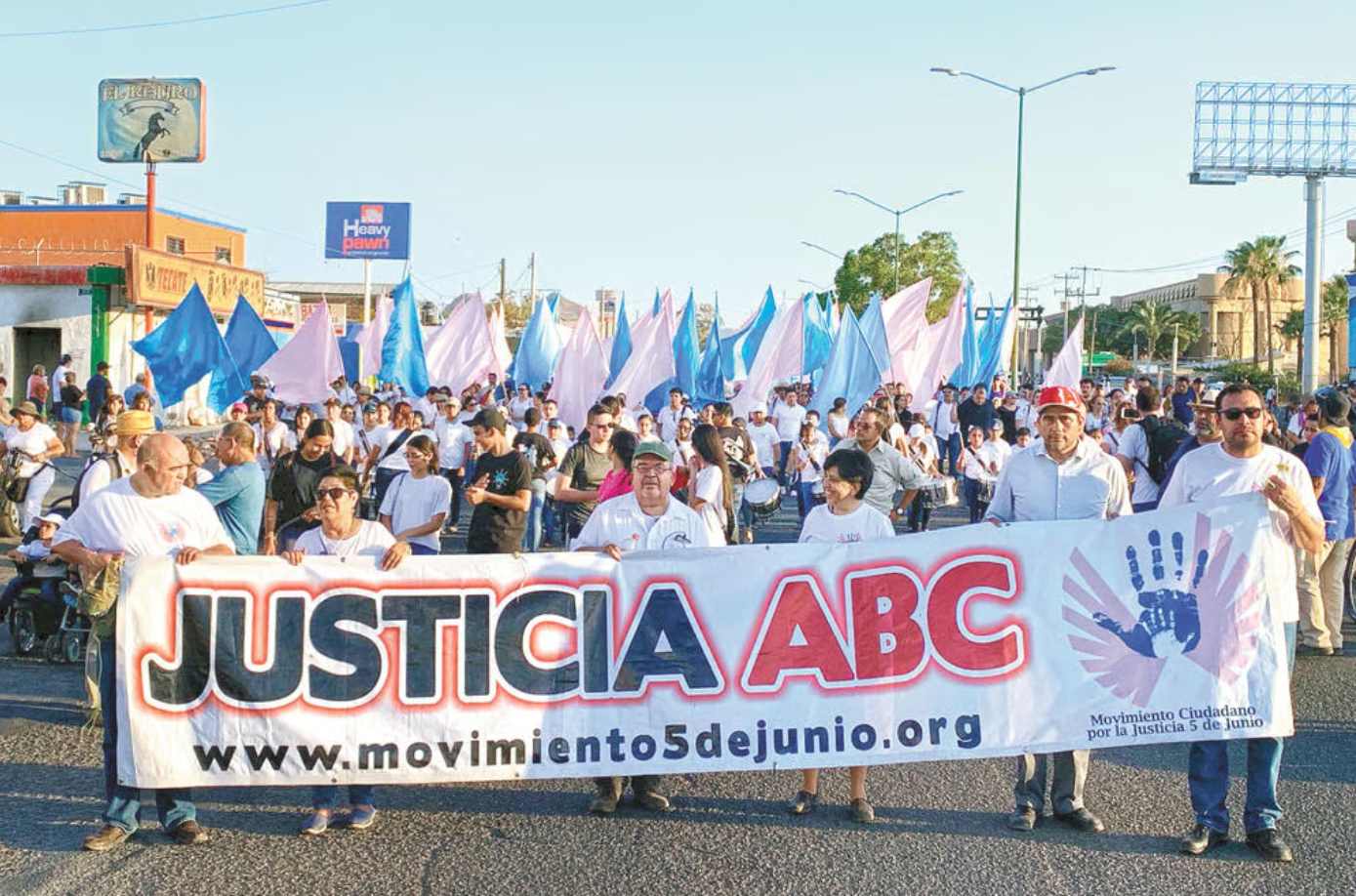 Víctimas de Guardería ABC piden juicio político contra Zoé Robledo. Noticias en tiempo real