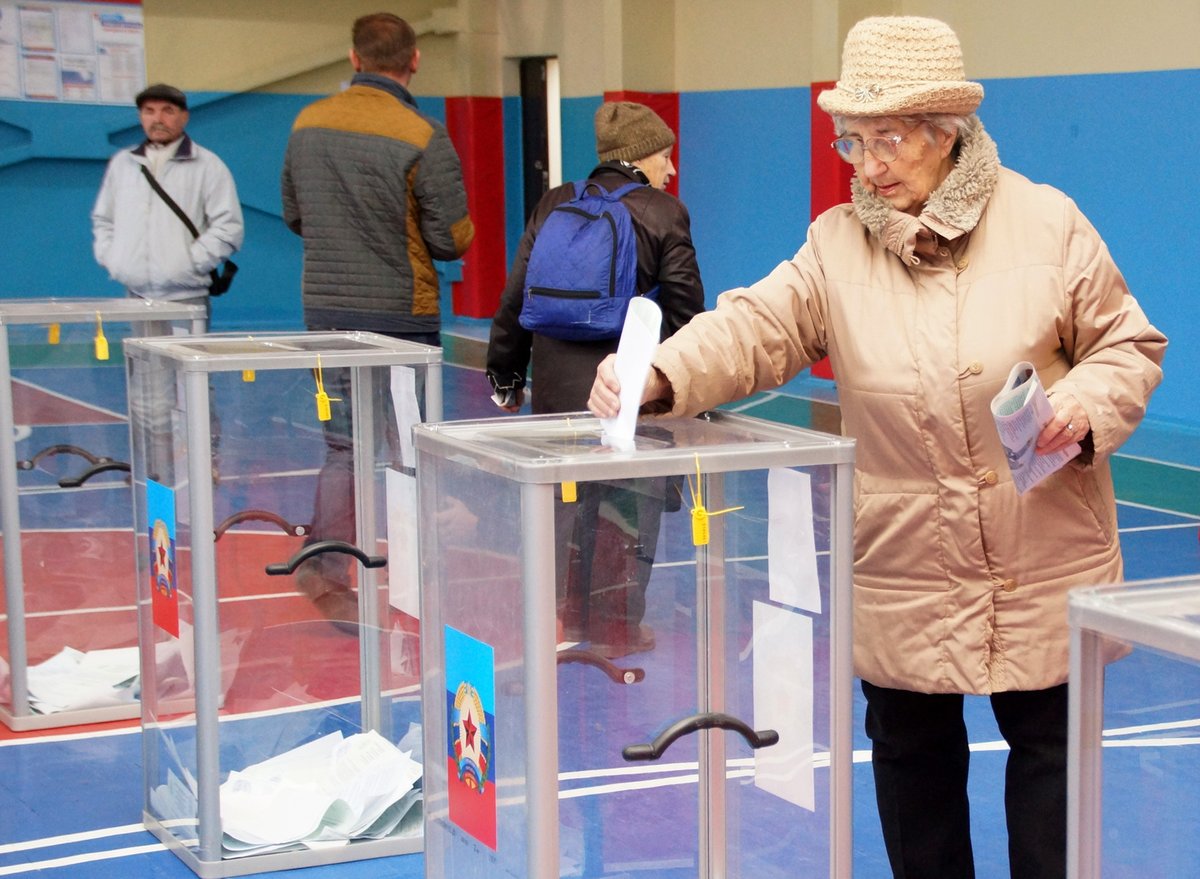 Regiones anexionadas de Lugansk y Jersón votan por anticipado las elecciones locales rusas. Noticias en tiempo real