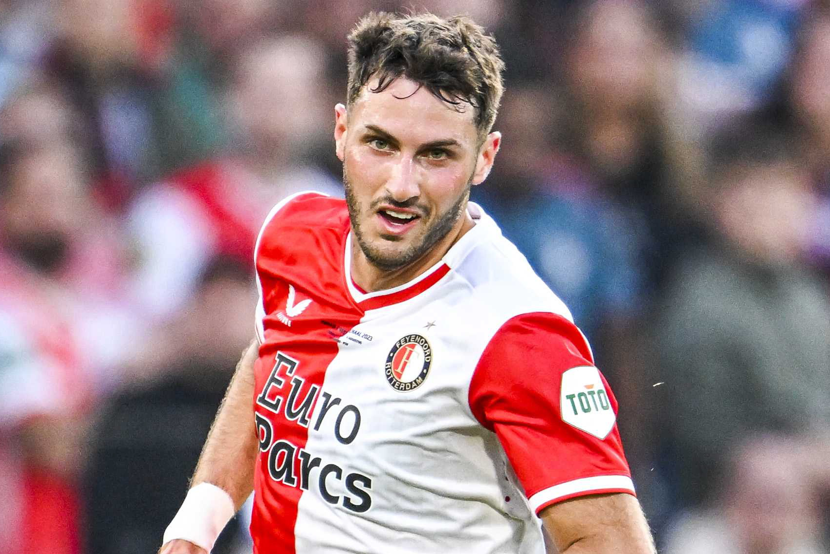 Por esta razón Santiago Giménez se perderá dos partidos de Champions League. Noticias en tiempo real