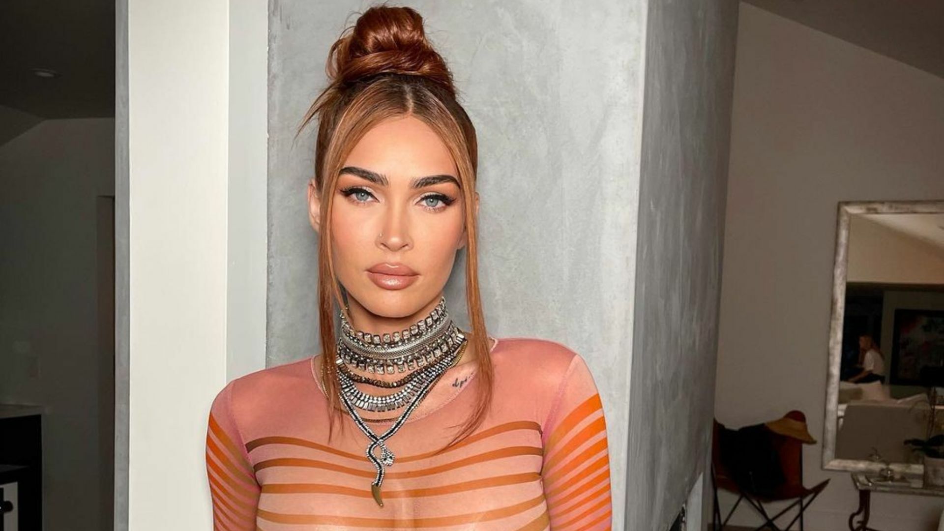 Megan Fox impacta con radical corte de cabello y nuevo tinte . Noticias en tiempo real