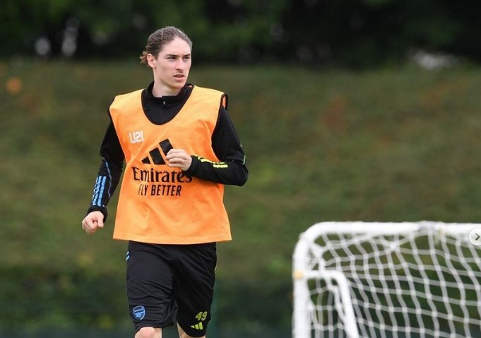 Marcelo Flores deja al Arsenal para firmar con los Tigres . Noticias en tiempo real