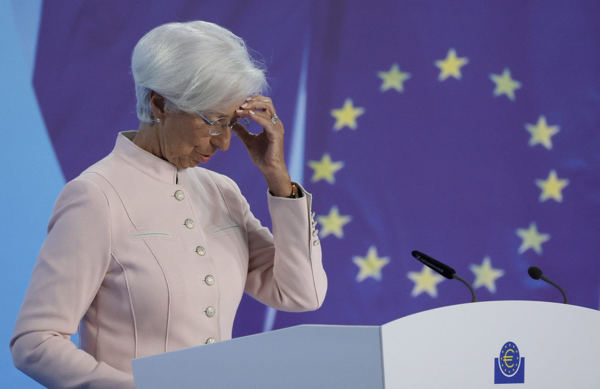 Alza en tasa de interés fue por una sólida mayoría en el BCE: Christine Lagarde. Noticias en tiempo real