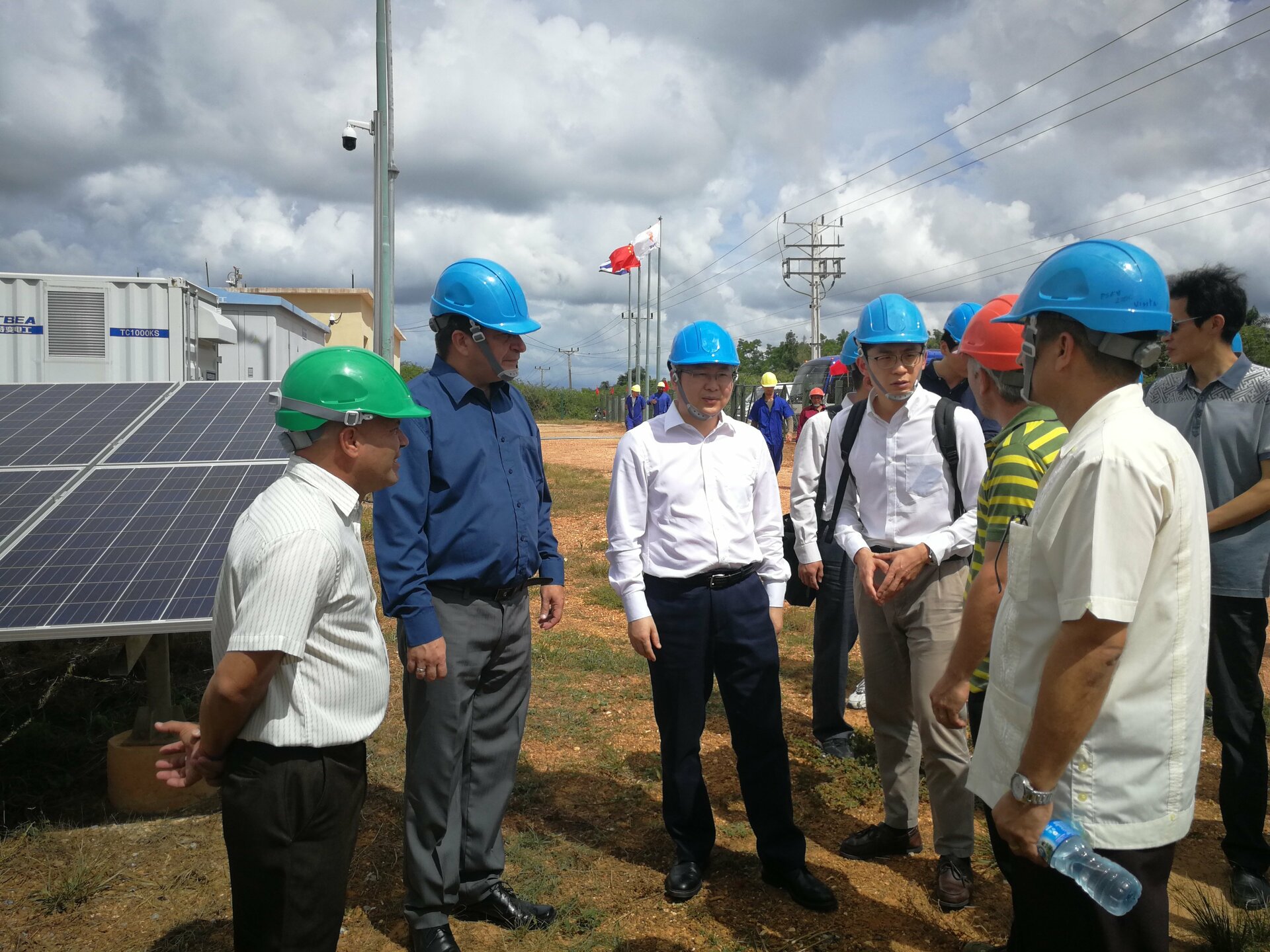 China regala a Cuba un parque fotovoltaico de 5 MW valuado en más de 114 millones de dólares. Noticias en tiempo real