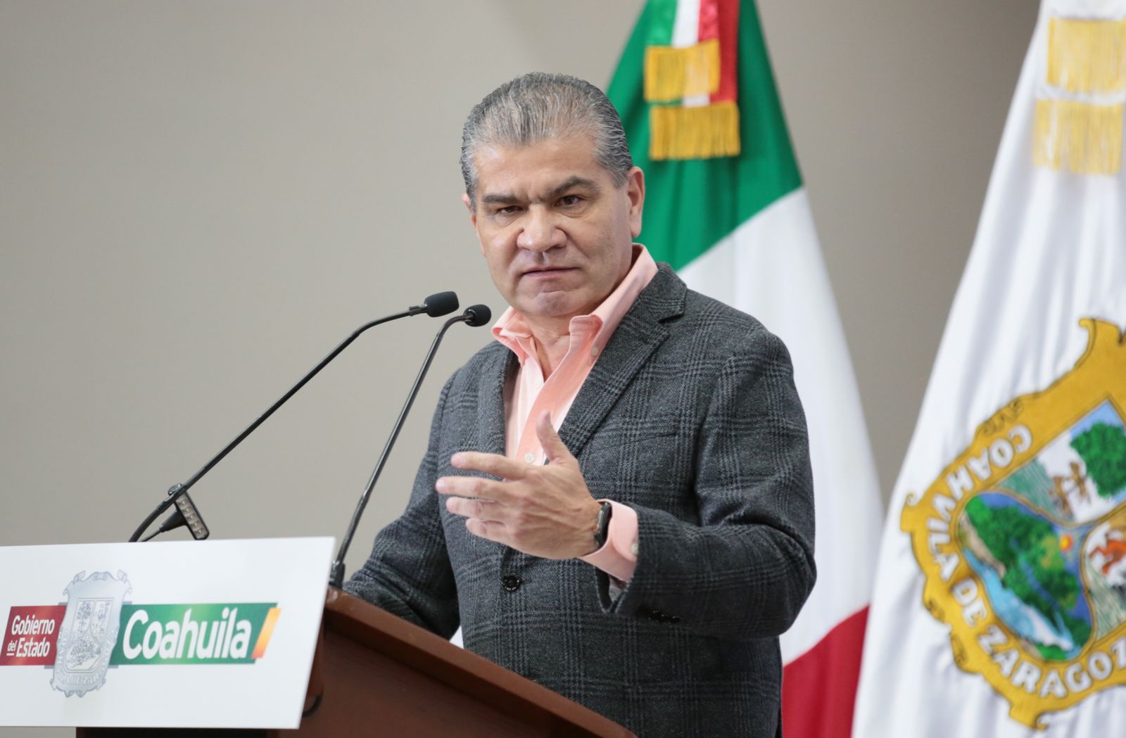 Hemos implementado políticas sociales para reducir las brechas de desigualdad: Miguel Riquelme. Noticias en tiempo real