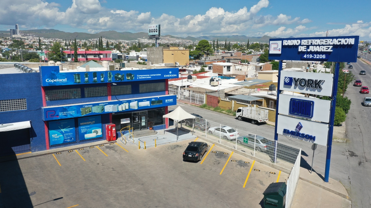Radio Refrigeración de Juárez, medio siglo de éxito y compromiso. Noticias en tiempo real