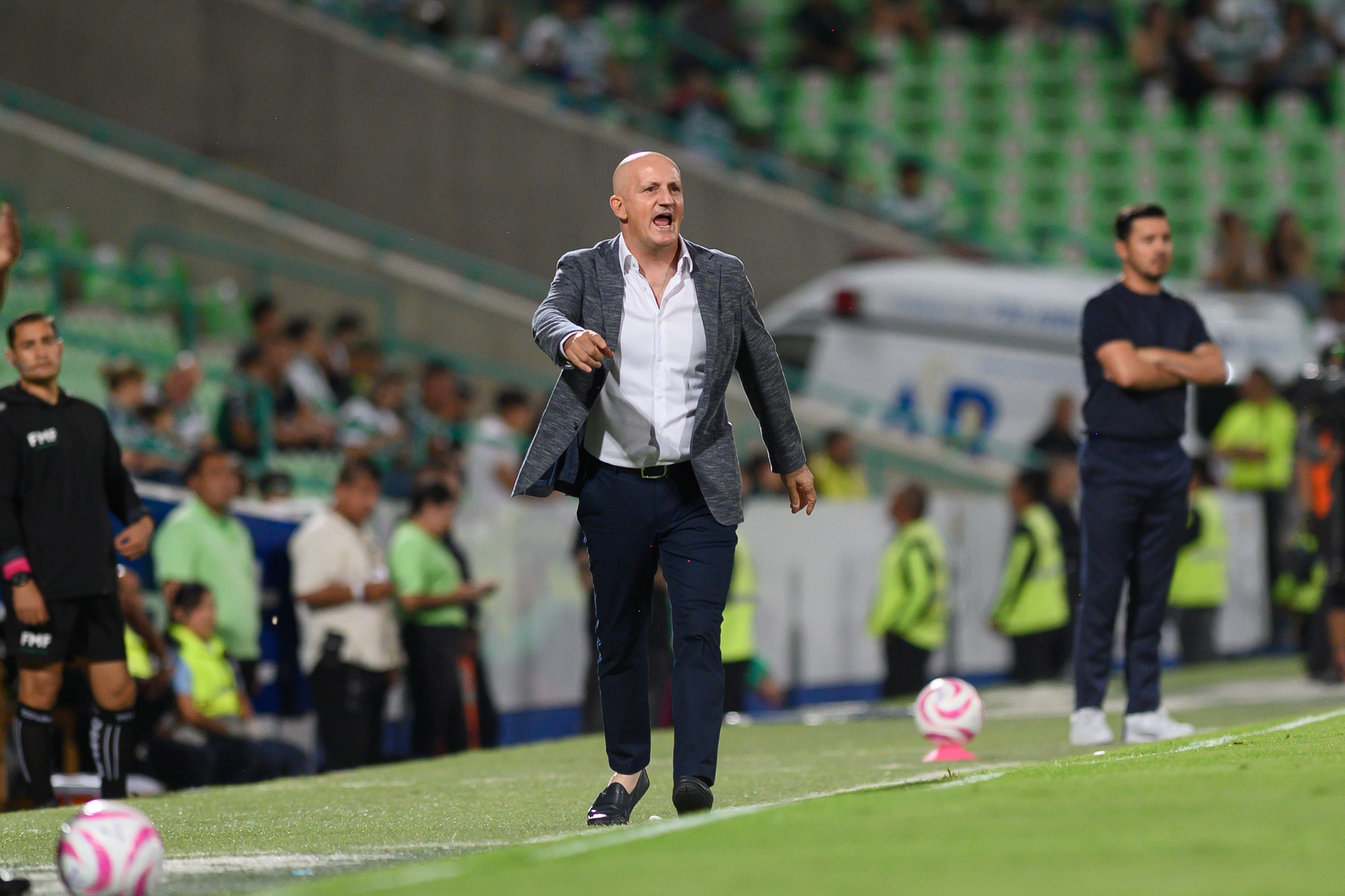 Creo en el equipo y en nuestra fortaleza para lograr clasificar: Pablo Repetto tras goleada de Santos a Juárez . Noticias en tiempo real