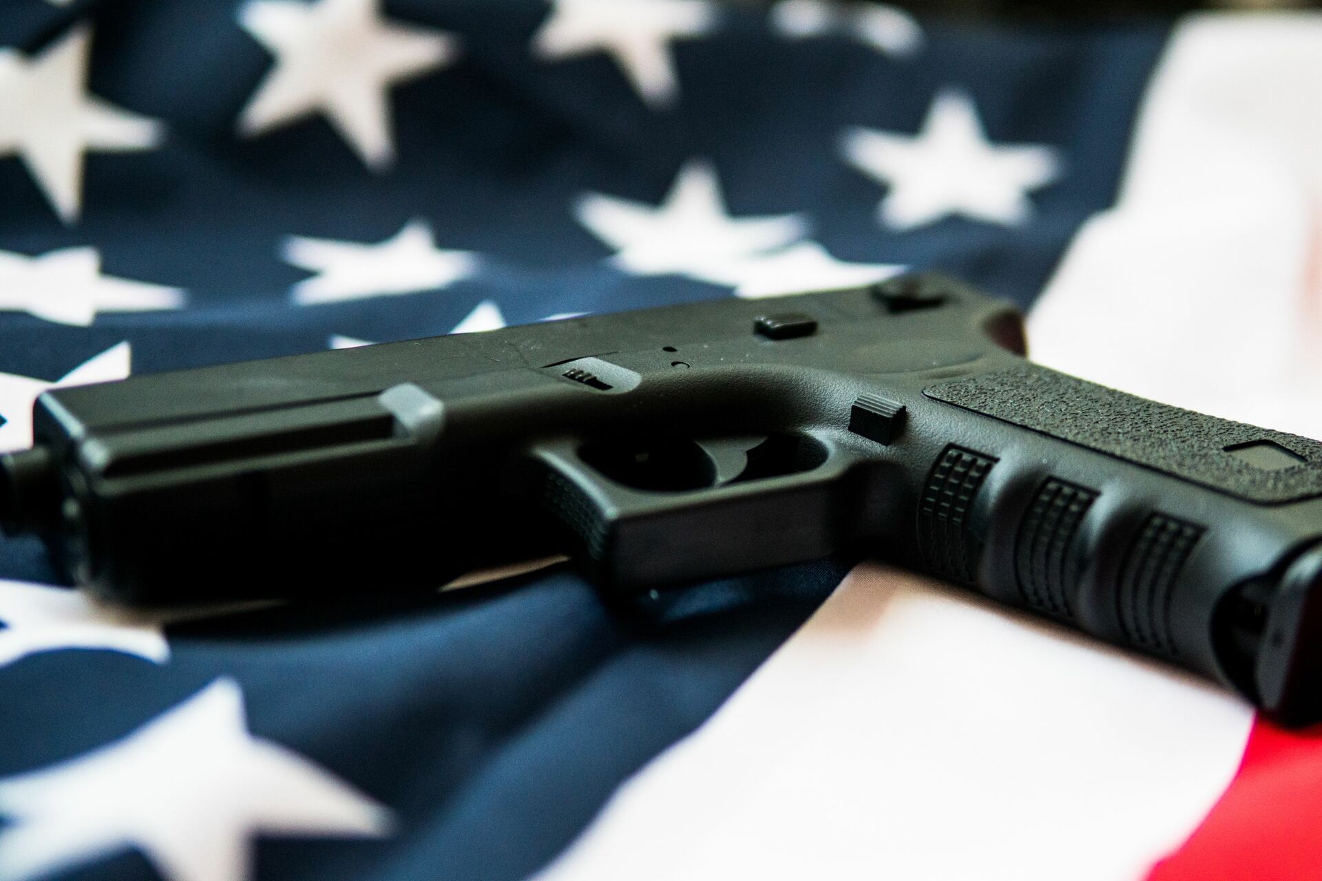 Provenientes de Estados Unidos, el 70% de las armas que llegan a México, detalla Ken Salazar. Noticias en tiempo real