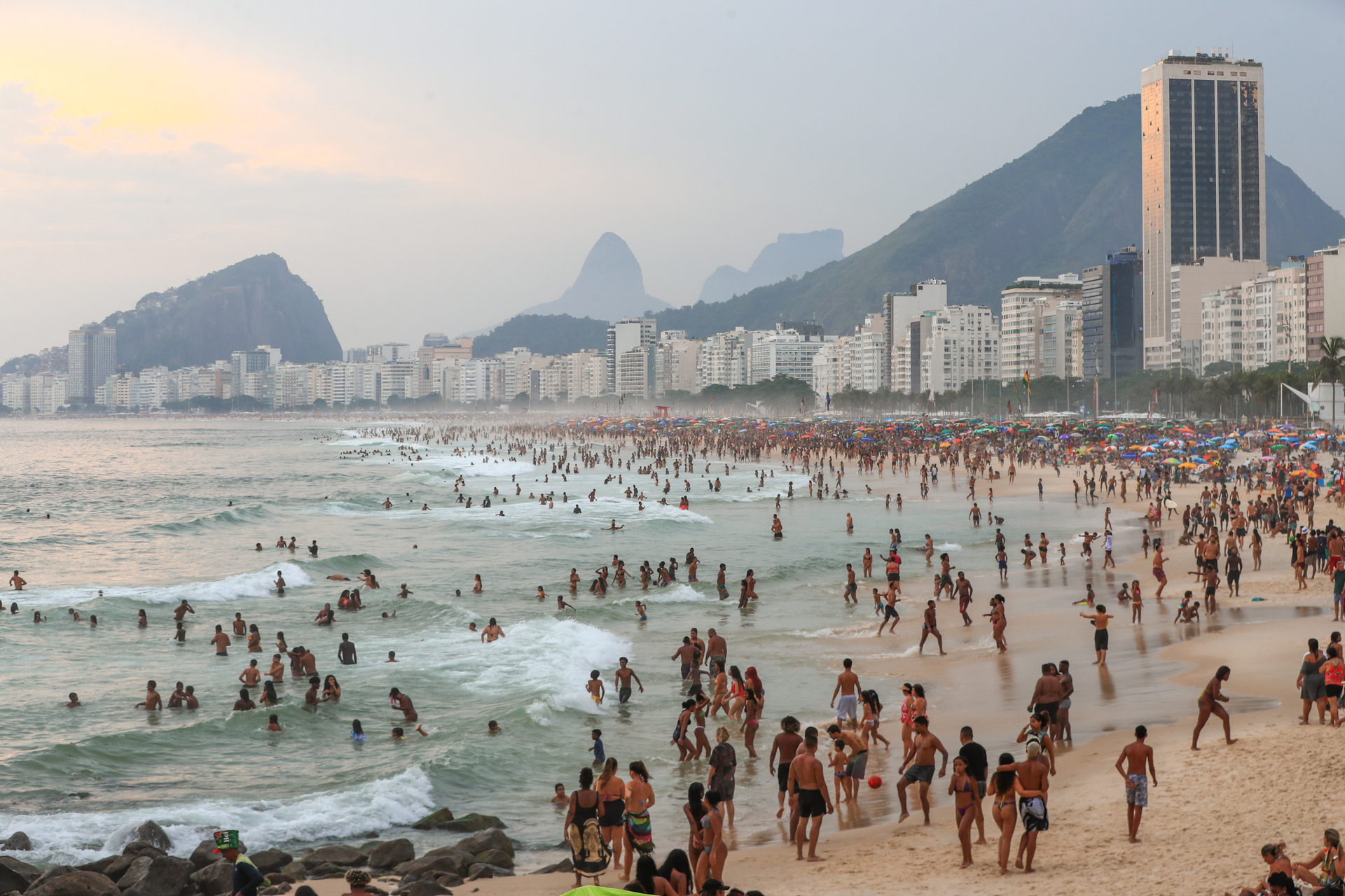 OIM alerta que unos 2 mil 800 millones de personas podrían sufrir olas de calor hacia 2090