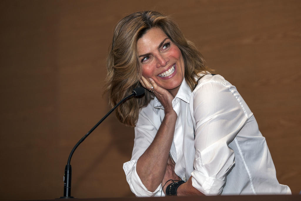 \'¿Por qué no nos dejamos de tanta ma...?\', Montserrat Oliver, en desacuerdo con el lenguaje inclusivo. Noticias en tiempo real