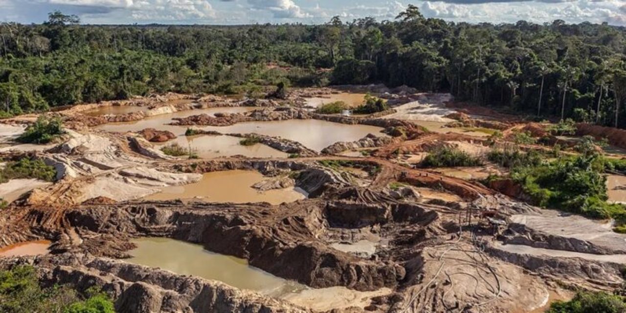 Colapsa mina en Venezuela