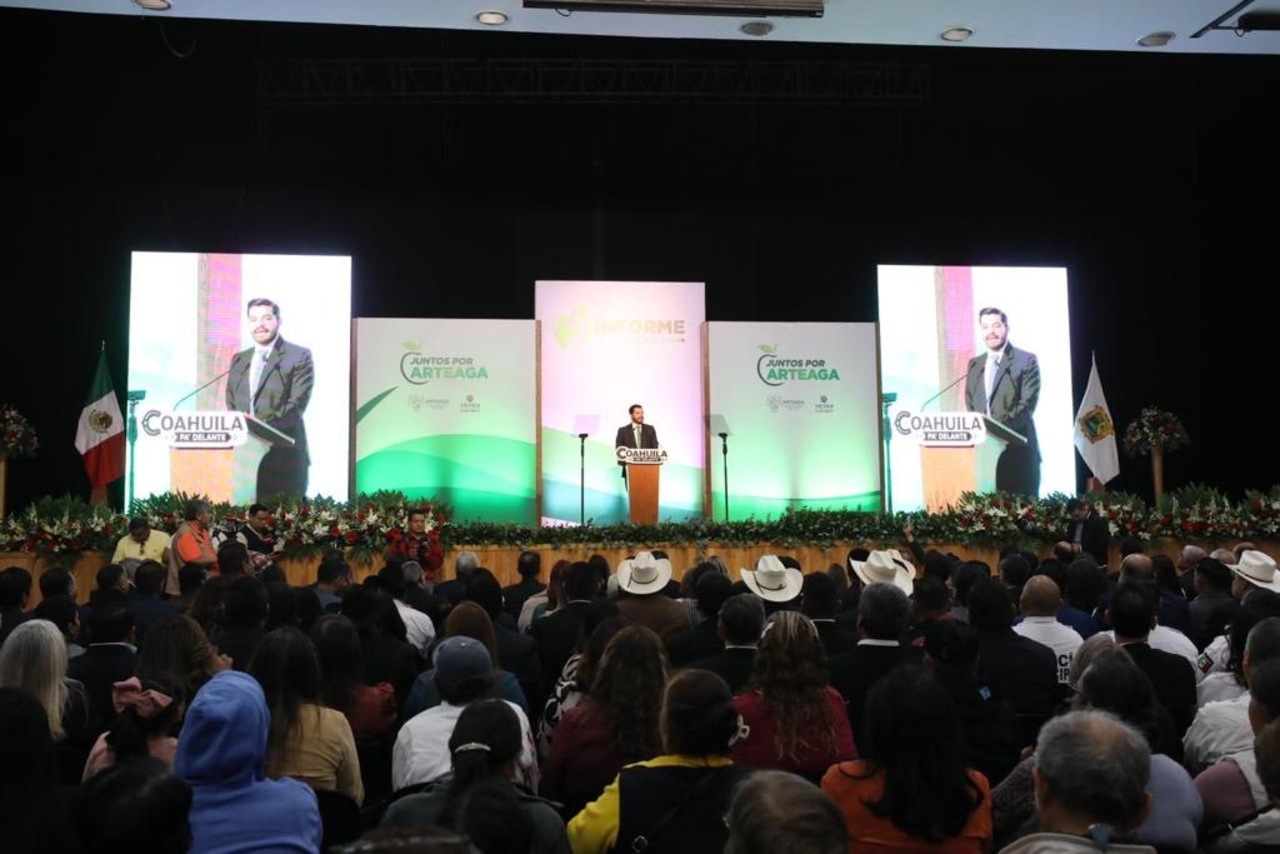 Alcalde de Arteaga presenta informe
