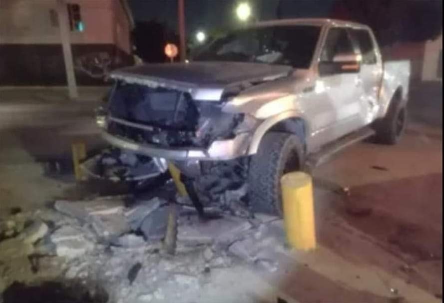 Ebrio al volante provoca choque durante la madrugada en Torreón. Noticias en tiempo real