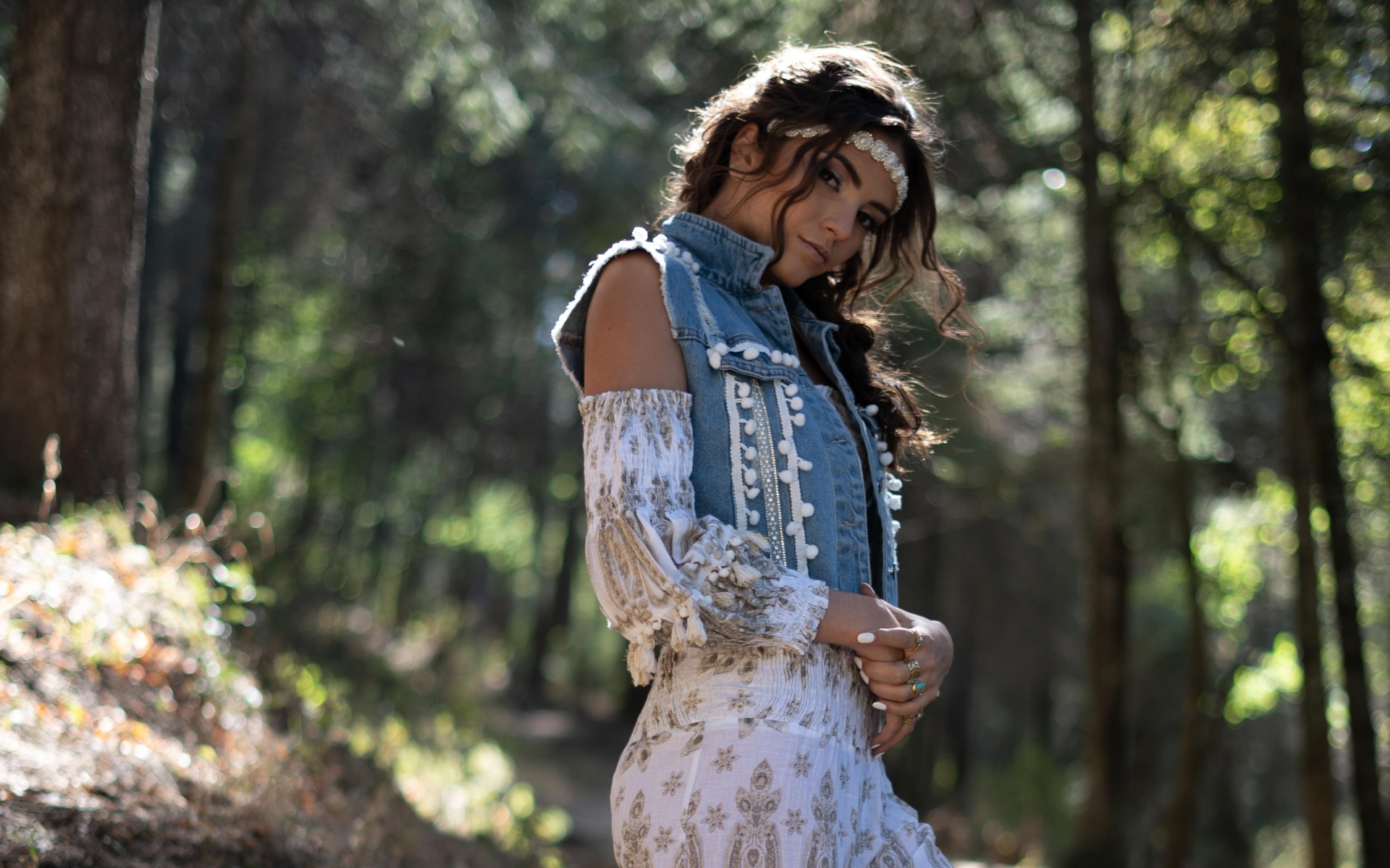 Alexa Castro presenta canción hecha con el corazón. Noticias en tiempo real