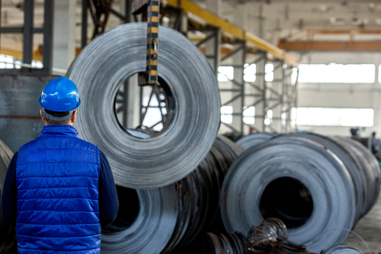 Acero, madera y energéticos suben de precio por guerras. Noticias en tiempo real