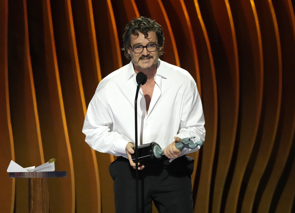 Pedro Pascal gana el premio del Sindicato de Actores a mejor actor de serie de drama. Noticias en tiempo real