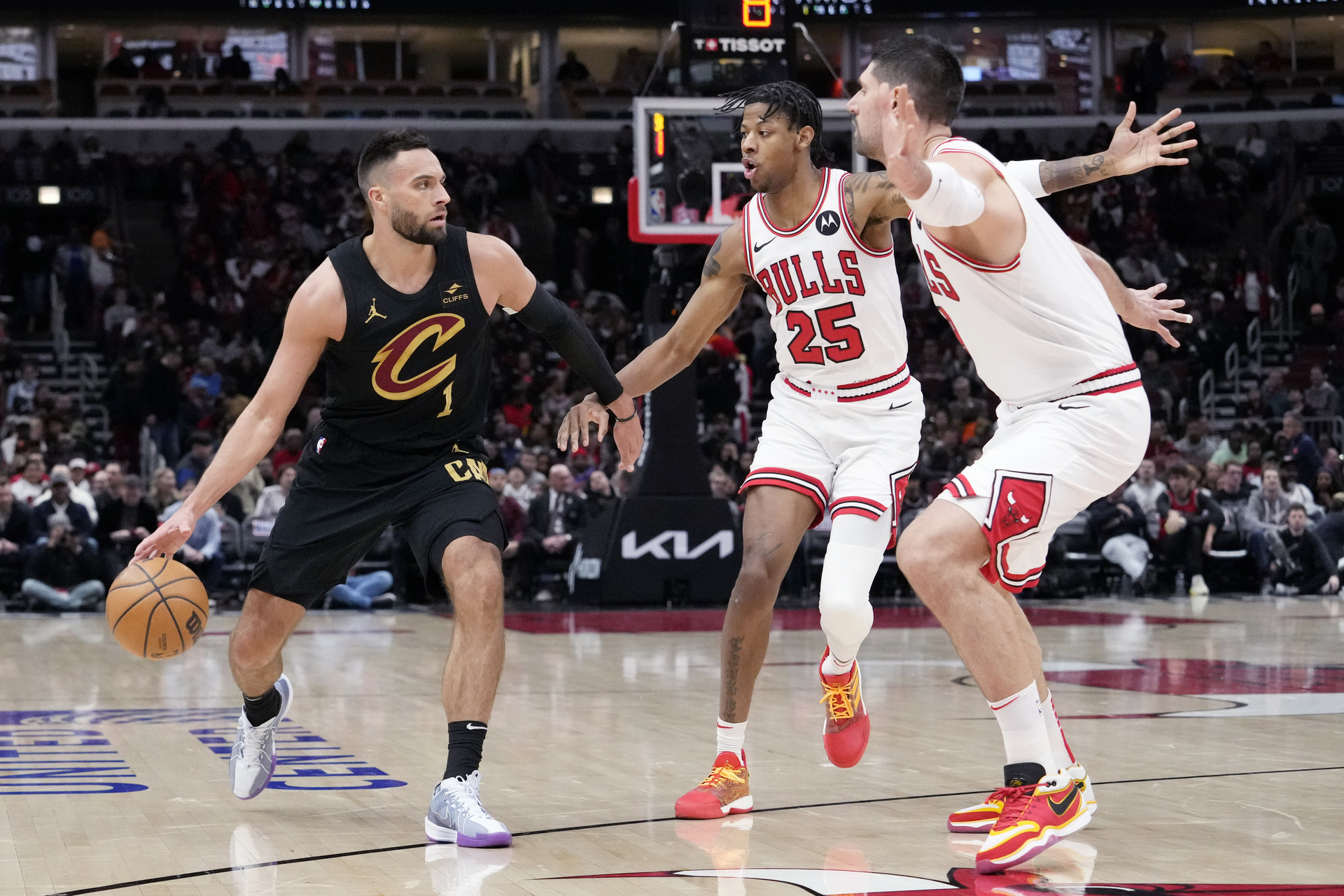 Bulls ganan en doble tiempo extra. Noticias en tiempo real