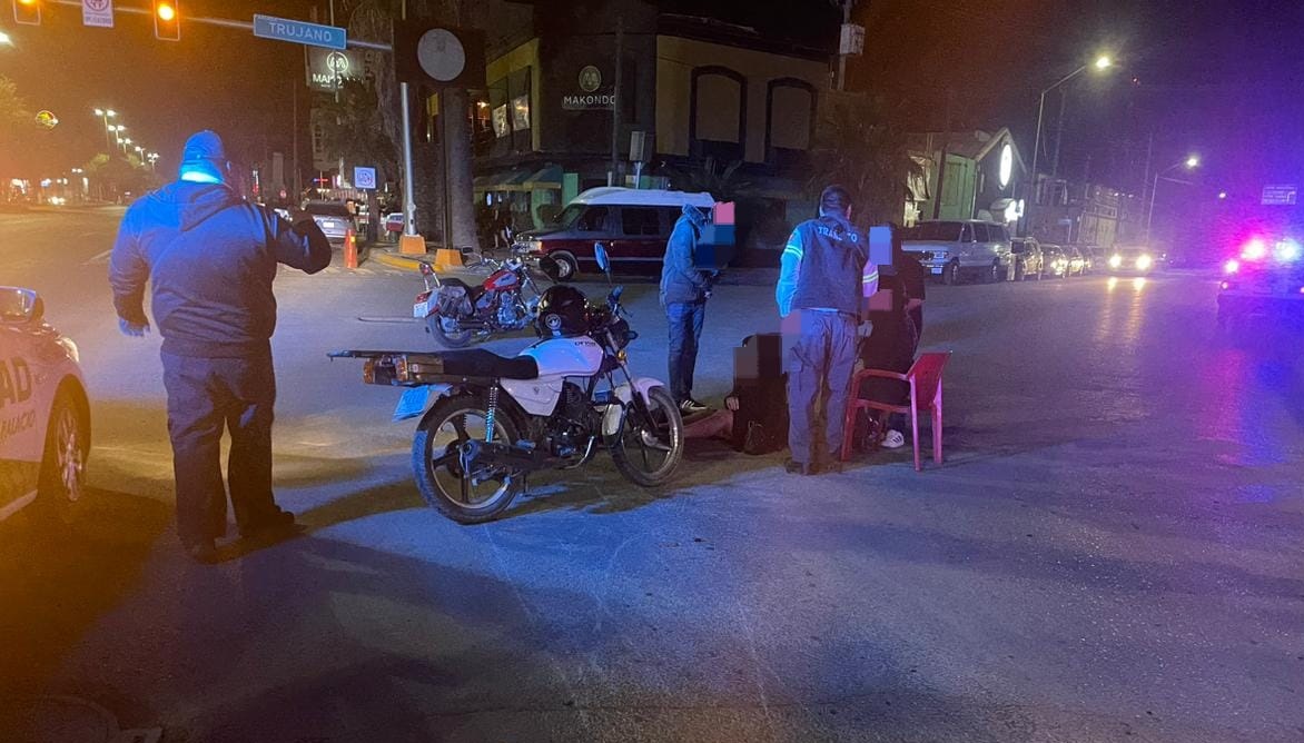 Chocan dos motociclistas en Gómez Palacio. Noticias en tiempo real
