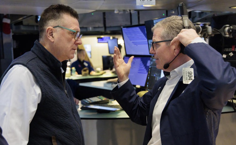 Wall Street cierra su peor semana del año por la incertidumbre sobre la bajada de tipos. Noticias en tiempo real
