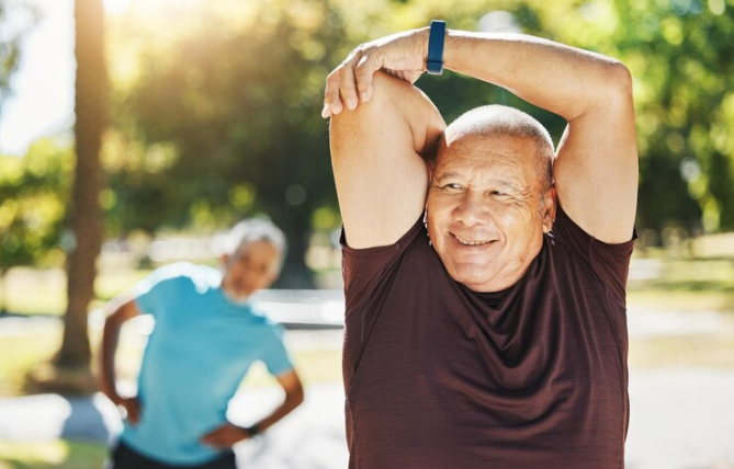 El ejercicio que fortalece el abdomen después de los 50 años. Noticias en tiempo real