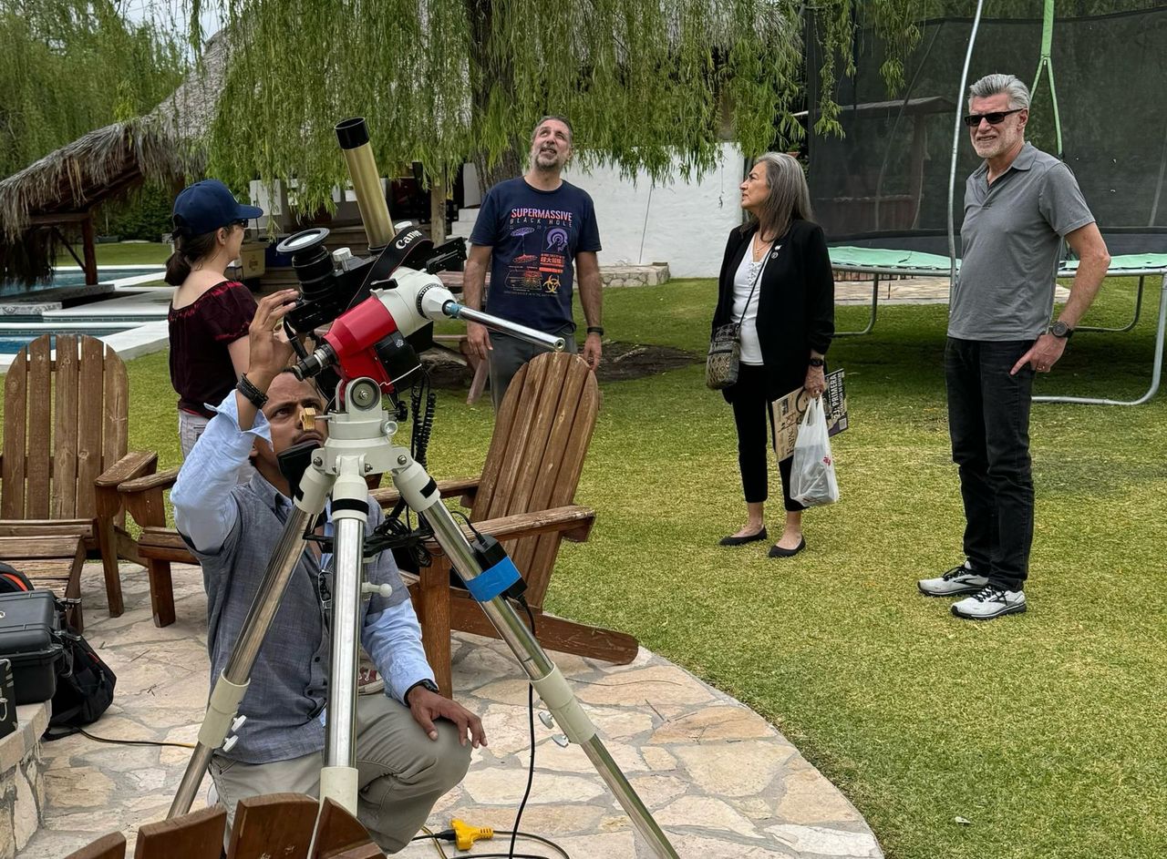 Astrónomo de UNAM narra experiencia en GP. Noticias en tiempo real
