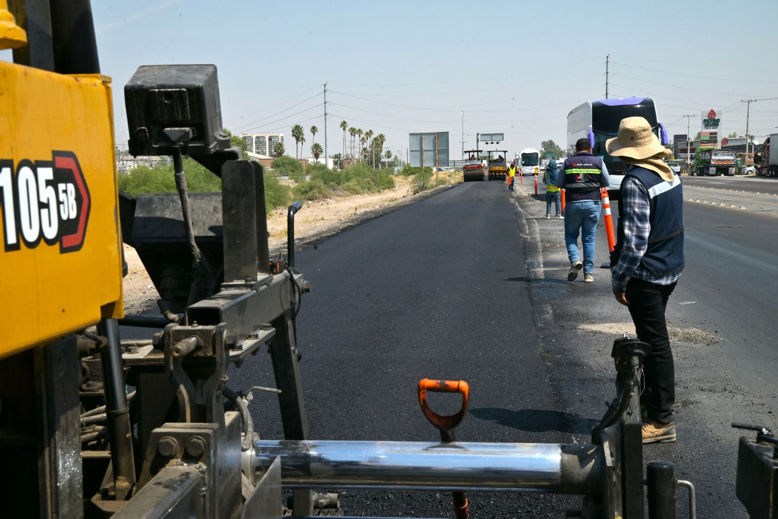 Avanza pavimentación del acceso a Gómez Palacio por la carretera a Chihuahua. Noticias en tiempo real