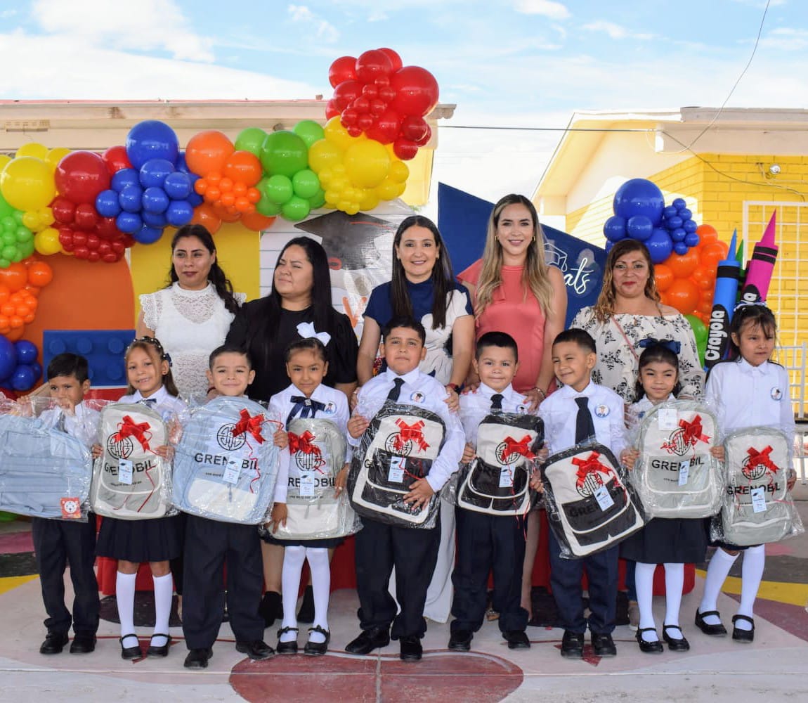 Acompaña presidenta de DIF San Pedro a graduados de preescolar en la colonia Francisco Villa. Noticias en tiempo real