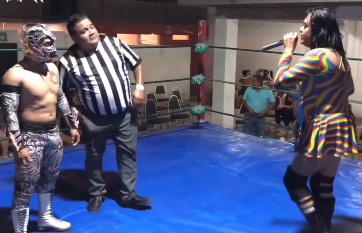 Luchadores apostarán cabelleras en El Templo de Dulce Paola. Noticias en tiempo real