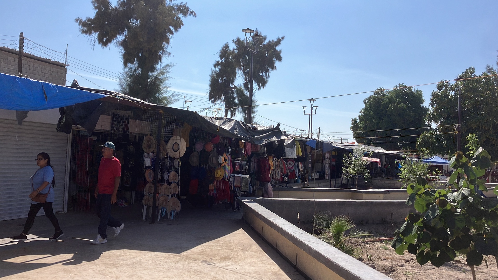 Comerciantes de Madero denuncian que no tienen documento que respalde que son dueños de locales . Noticias en tiempo real
