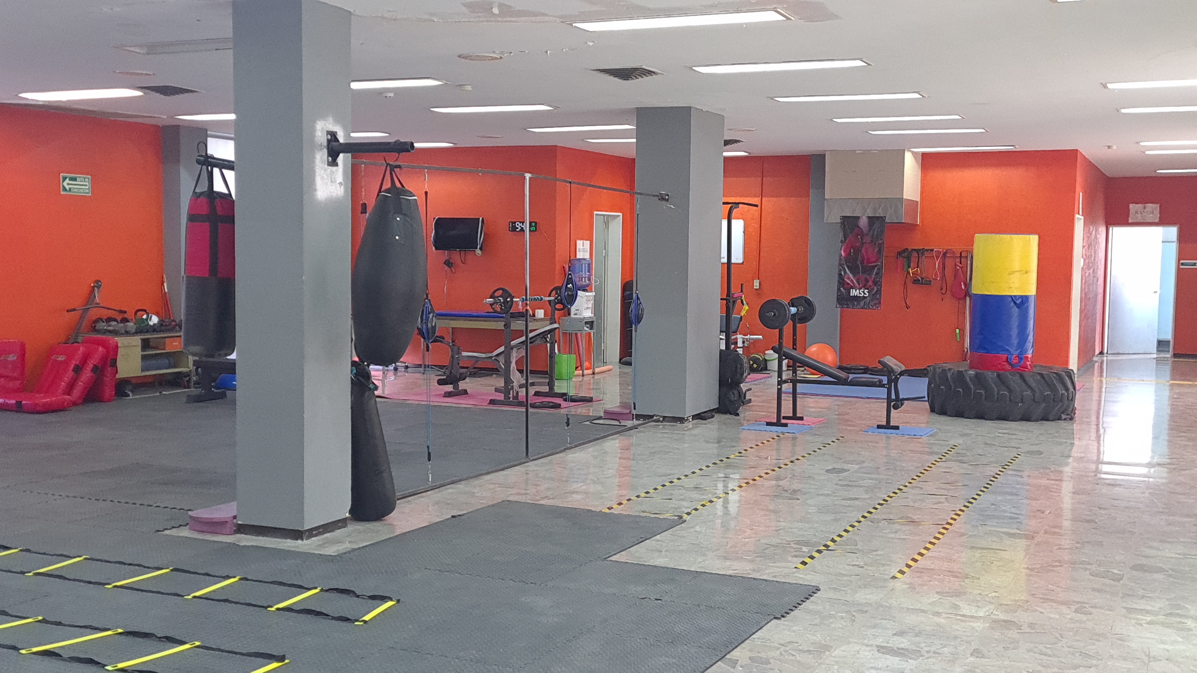 Aun hay espacios en talleres del Centro de Seguridad Social del IMSS de Piedras Negras. Noticias en tiempo real