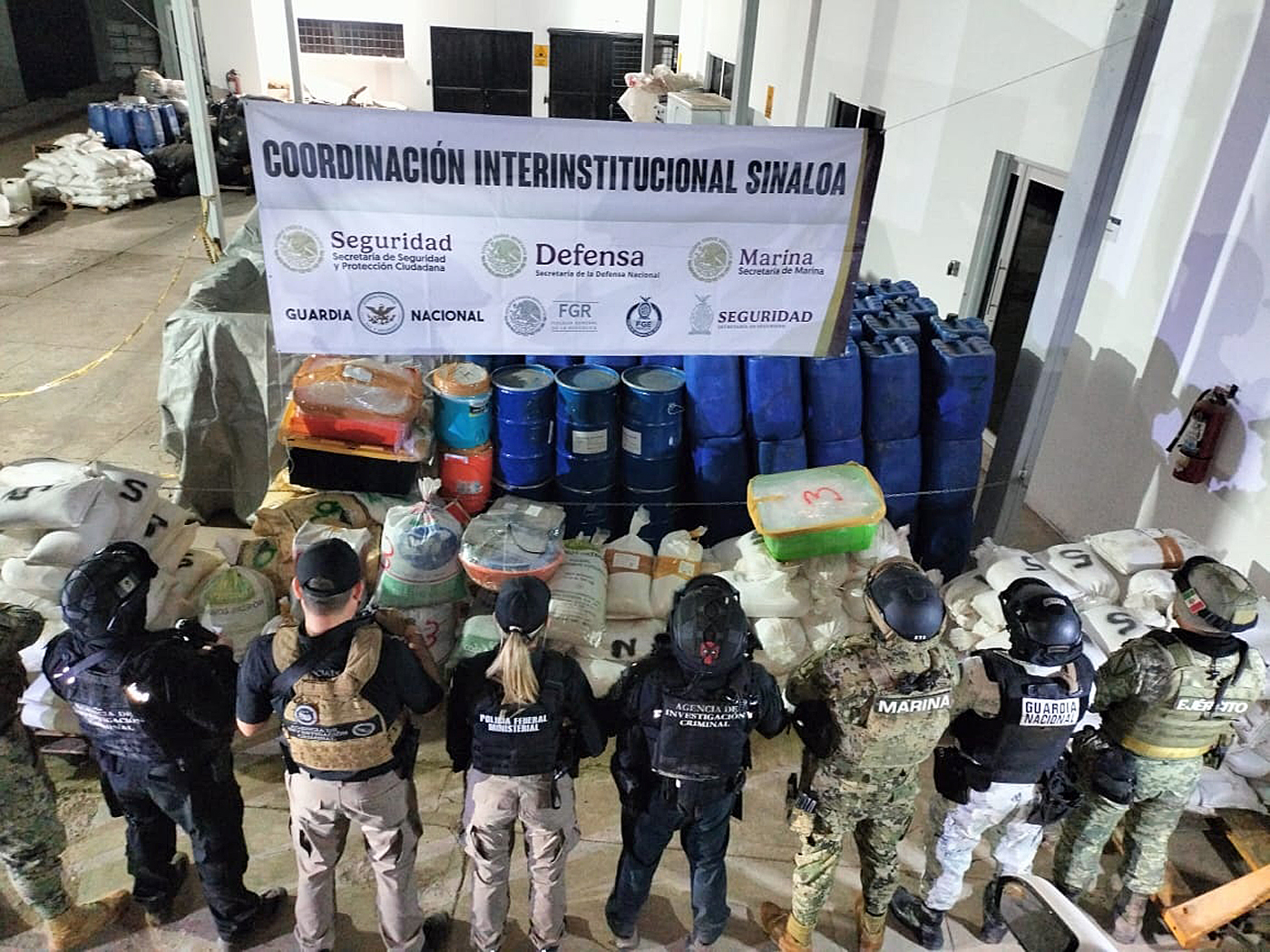 Decomisan más de 4 mil litros y 269 kilos de metanfetamina en Sinaloa. Noticias en tiempo real