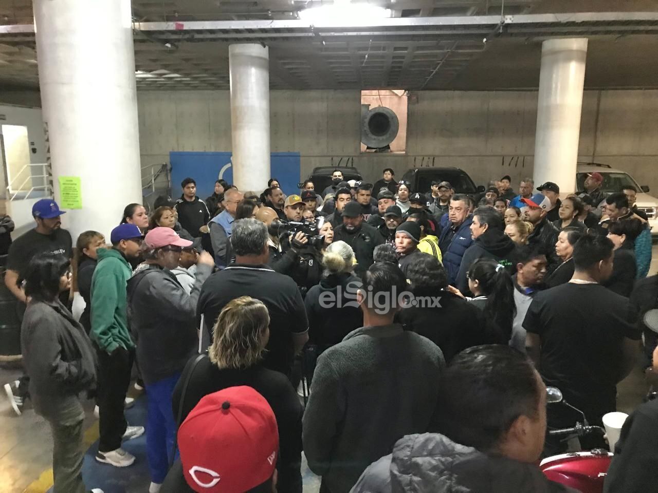 Comerciantes y tianguistas se manifiestan contra Ayuntamiento de Torreón. Noticias en tiempo real