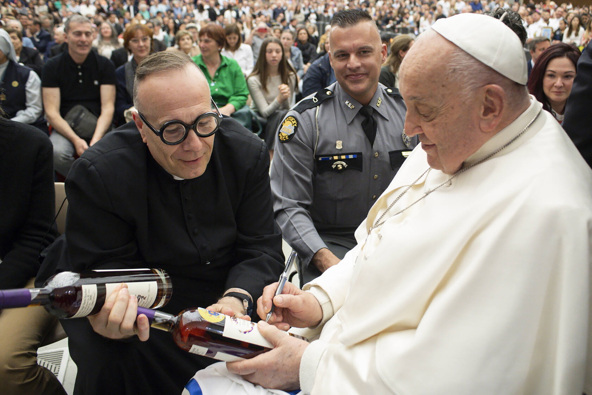 Papa Francisco experimenta 