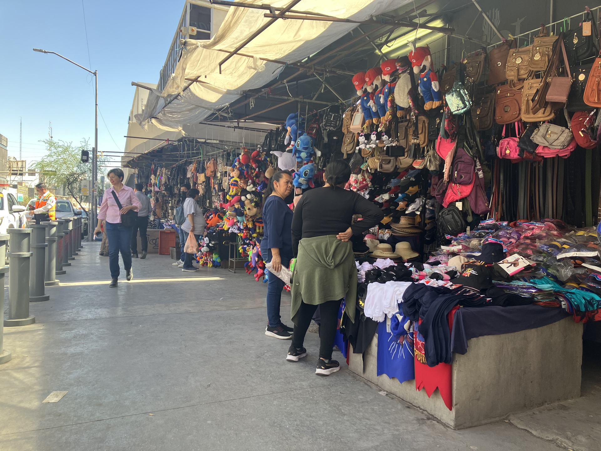 Empresarios exigen frenar ambulantaje en Torreón; piden mayor regulación. Noticias en tiempo real