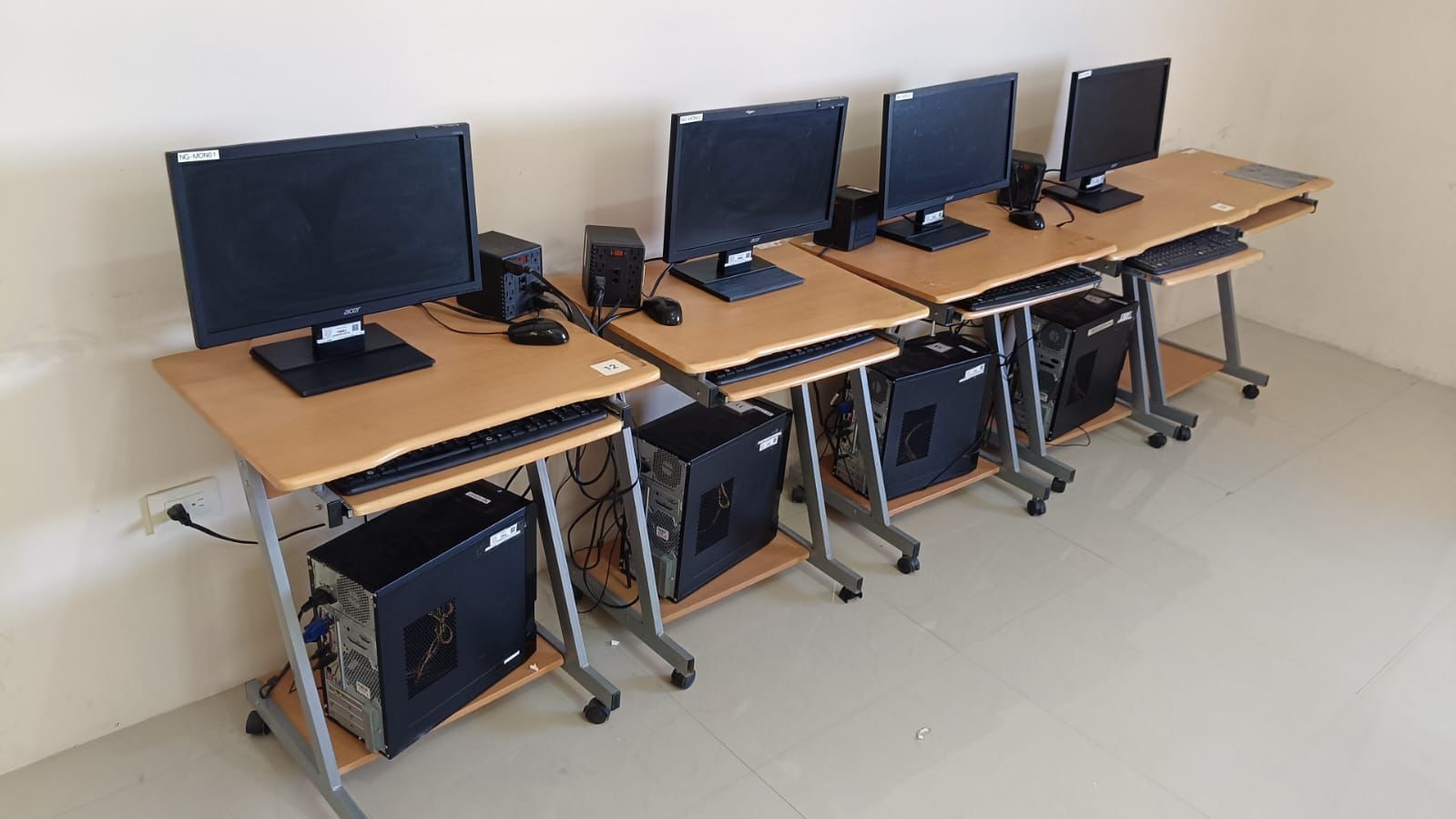 Mejoran equipos de cómputo en los Centros Comunitarios de Gómez Palacio. Noticias en tiempo real
