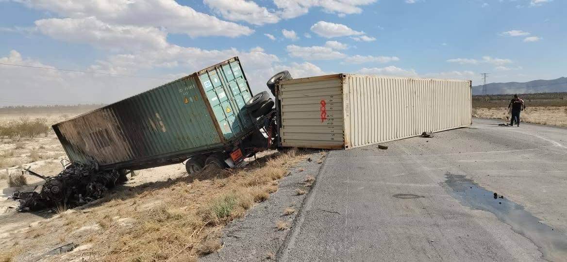 1 muerto y 2 lesionados dejó fuerte accidente en la carretera Saltillo - Zacatecas. Noticias en tiempo real